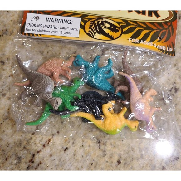 2~ Greenbrier International Vintage Dinosaur 3D Puzzles and Bag of Figures - Picture 6 of 7